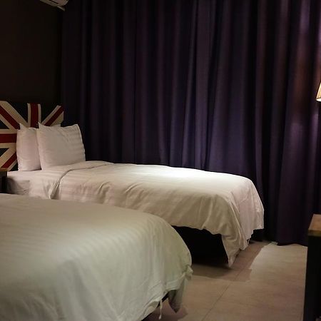 Hotel Namoo Cheong-Ju Чеонджу Екстериор снимка