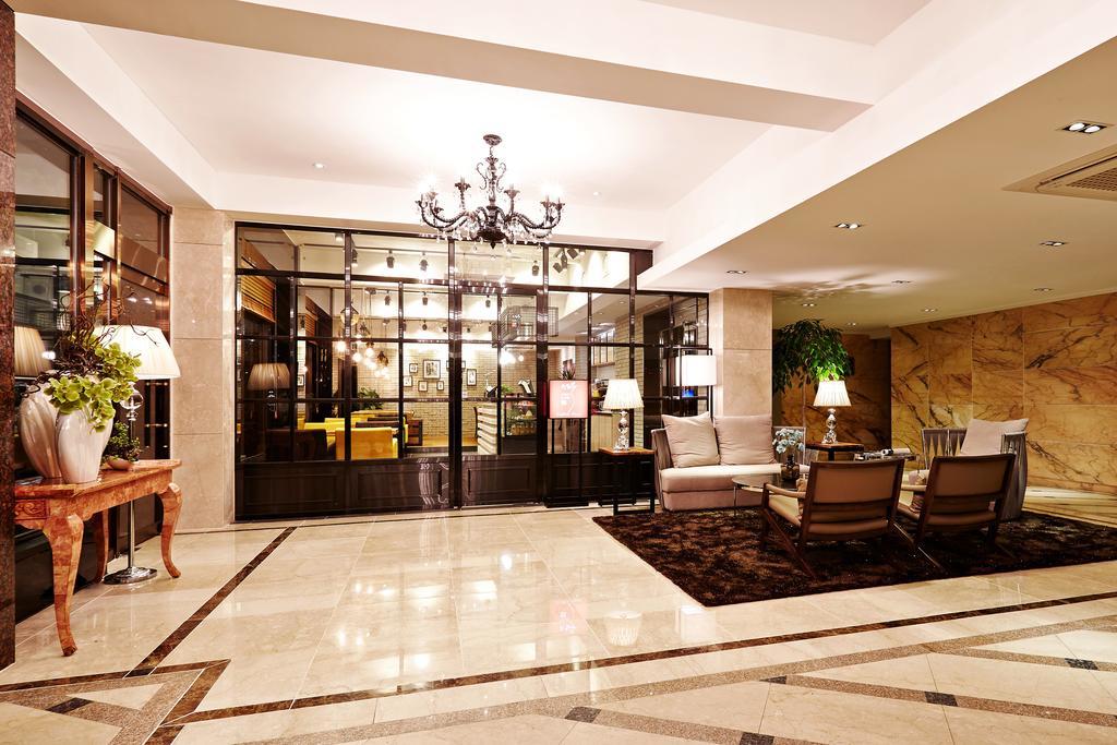 Hotel Namoo Cheong-Ju Чеонджу Екстериор снимка