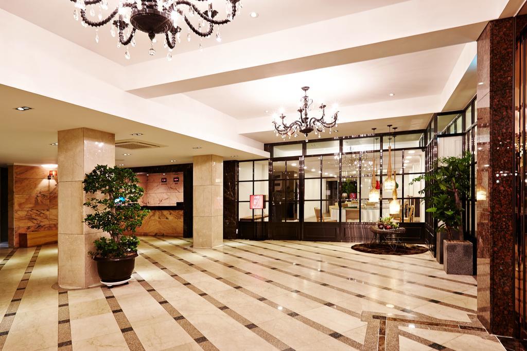 Hotel Namoo Cheong-Ju Чеонджу Екстериор снимка